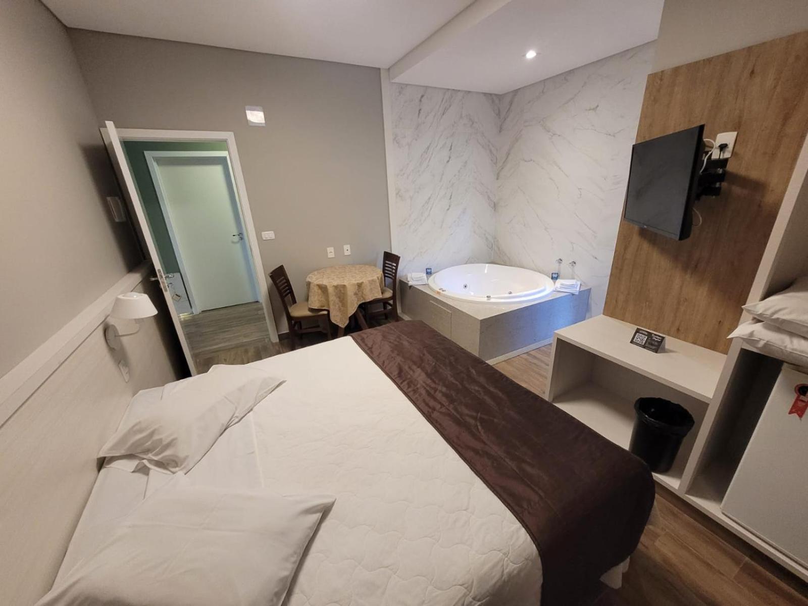 Hotel Emacite Flex Mafra Ngoại thất bức ảnh